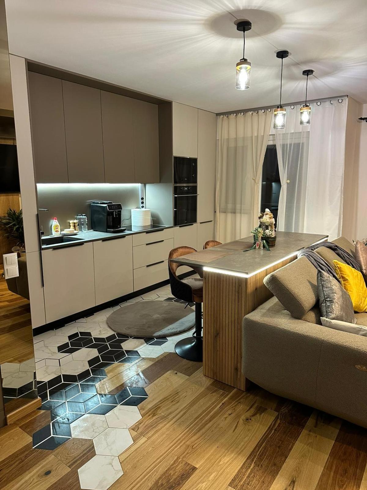 Apartament De Lux Andre Sybin Zewnętrze zdjęcie