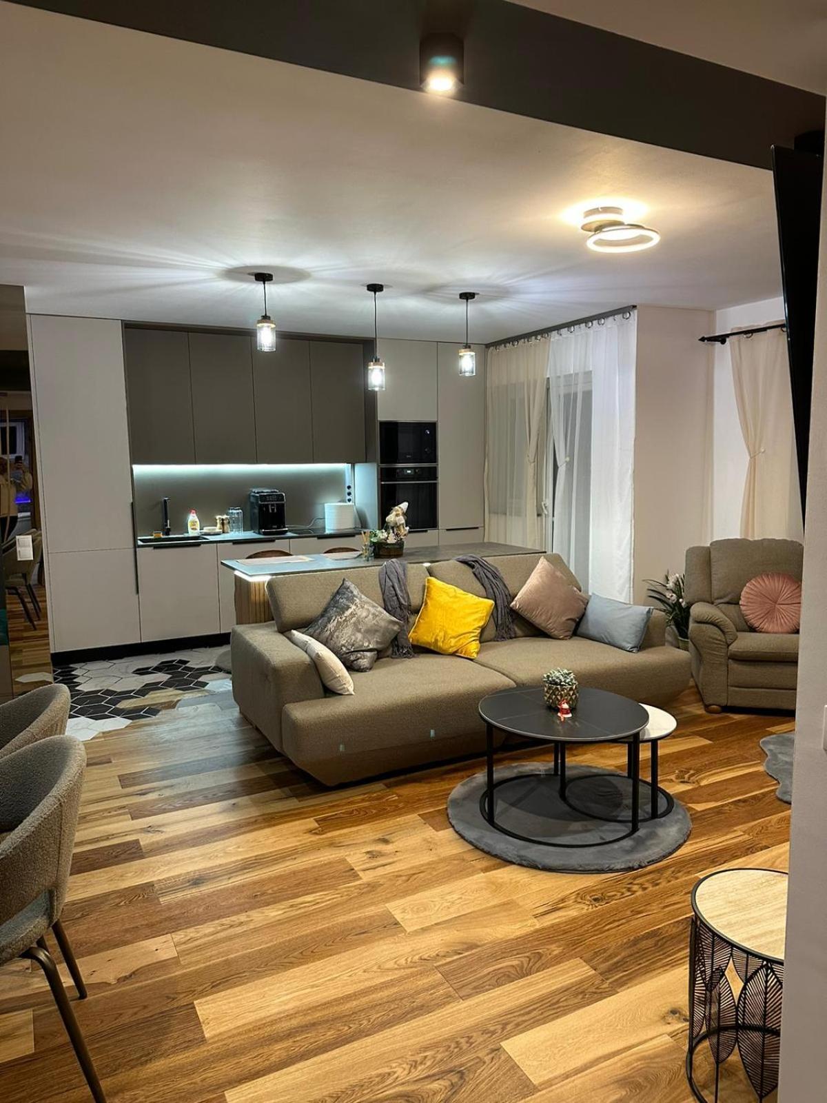 Apartament De Lux Andre Sybin Zewnętrze zdjęcie
